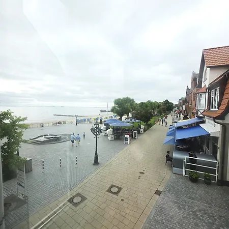 Promenadenblick - 1 Wyk auf Föhr